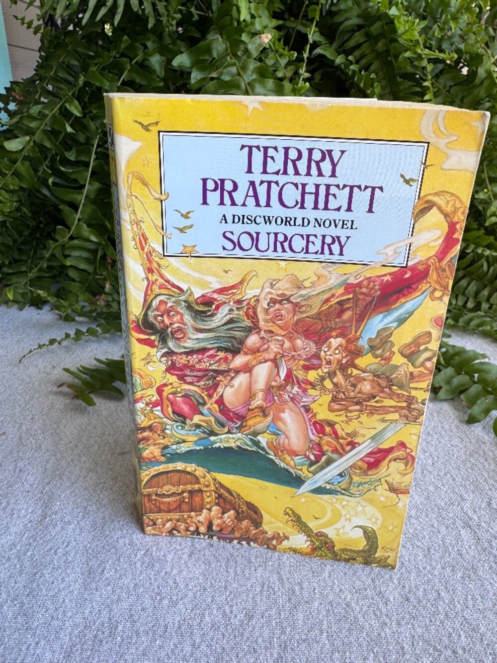 Sourcery Paperback Terry Pratchett Corgi Discworld Novel UK Edition 1997 Reprint
